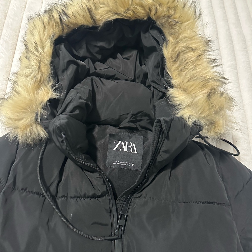 Zara Black Jacket with Tan Faux Fur Hood